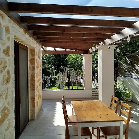 Oliami Semesterbostad *