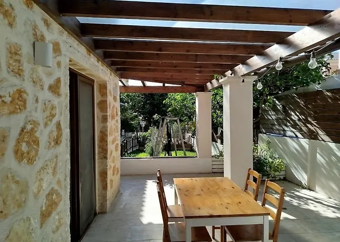 Oliami Semesterbostad *